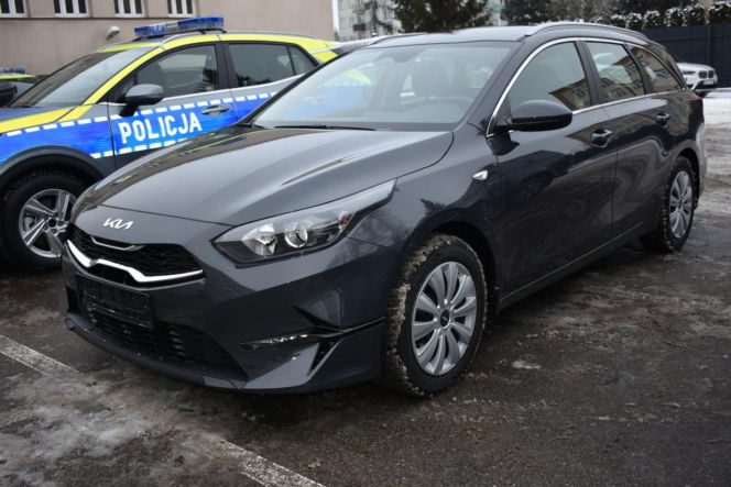 Policyjne bestie będą siać postrach na drogach. Oto nowe radiowozy polskiej policji