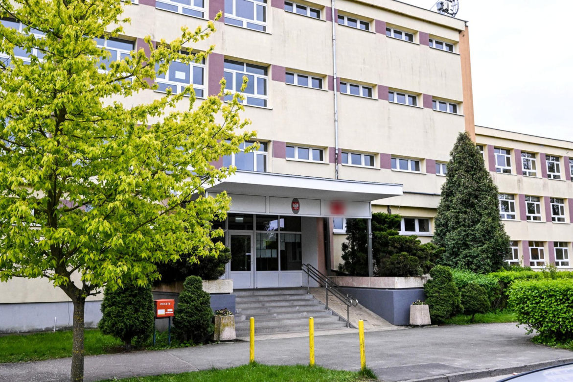 Szkoła opłakuje tragicznie zmarłą Emilkę. 15-latka została potrącona przez tramwaj