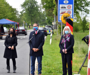 MARSZAŁEK WOJ. ZACHODNIOPOMORSKIEGO OLGIERD GEBLEWICZ NA GRANICY W ROSOWKU