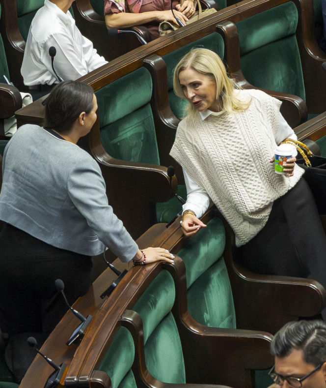 Powakacyjna rewia mody w Sejmie