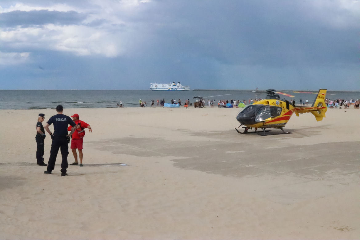  13-latek poparzony olejem na plaży. Rzucił się do morza, by się ratować!