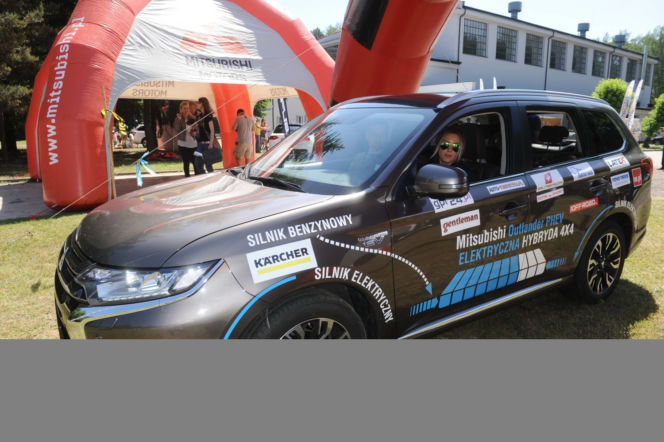 VIP CROSS 2016: polskie gwiazdy w terenówkach Mitsubishi