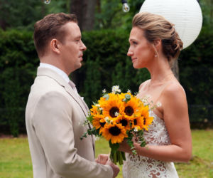 Barwy szczęścia, odcinek 3320: Koszmarny wypadek na ślubie Asi i Huberta! Tak skończy pan młody - ZDJĘCIA