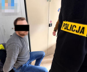 Brutalny atak na policjantów w Lublinie. W ruch poszedł tasak i łom