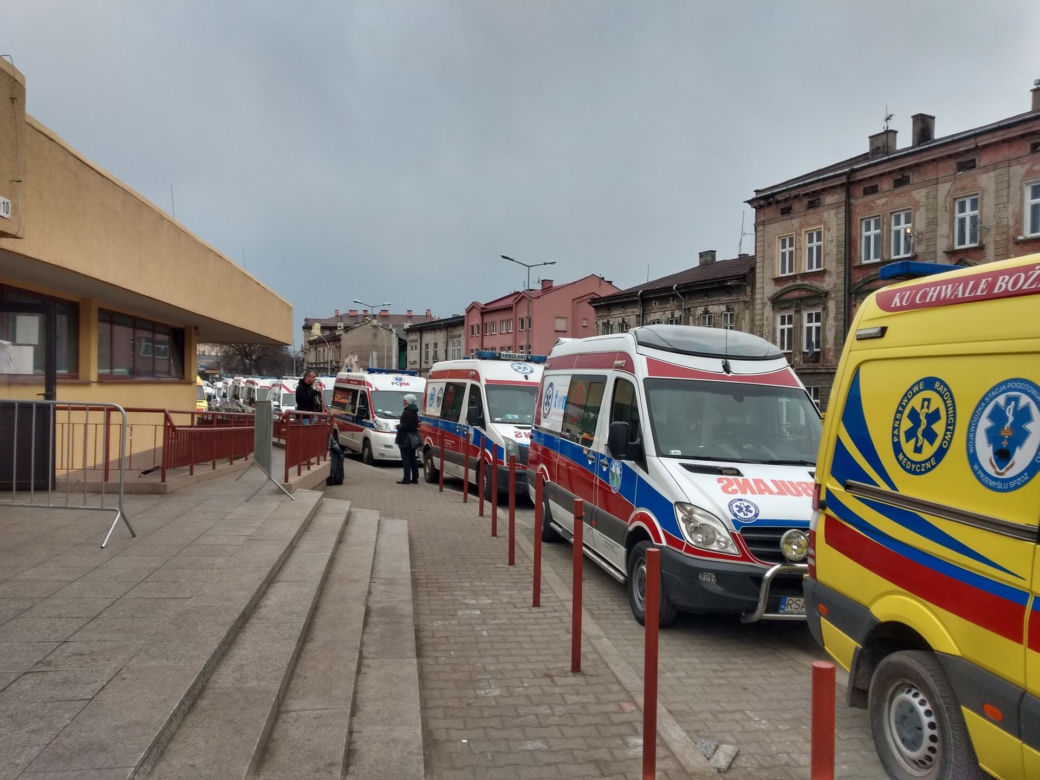 Ratownicy Ewakuowali niepełnosprawne dzieci z ukraińskiego sierocińca
