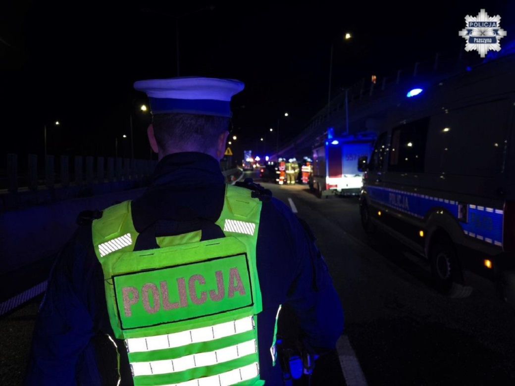 Dantejskie sceny na DK1. W kraksie brało udział 9 pojazdów. Zaczęło się od kierowcy bmw