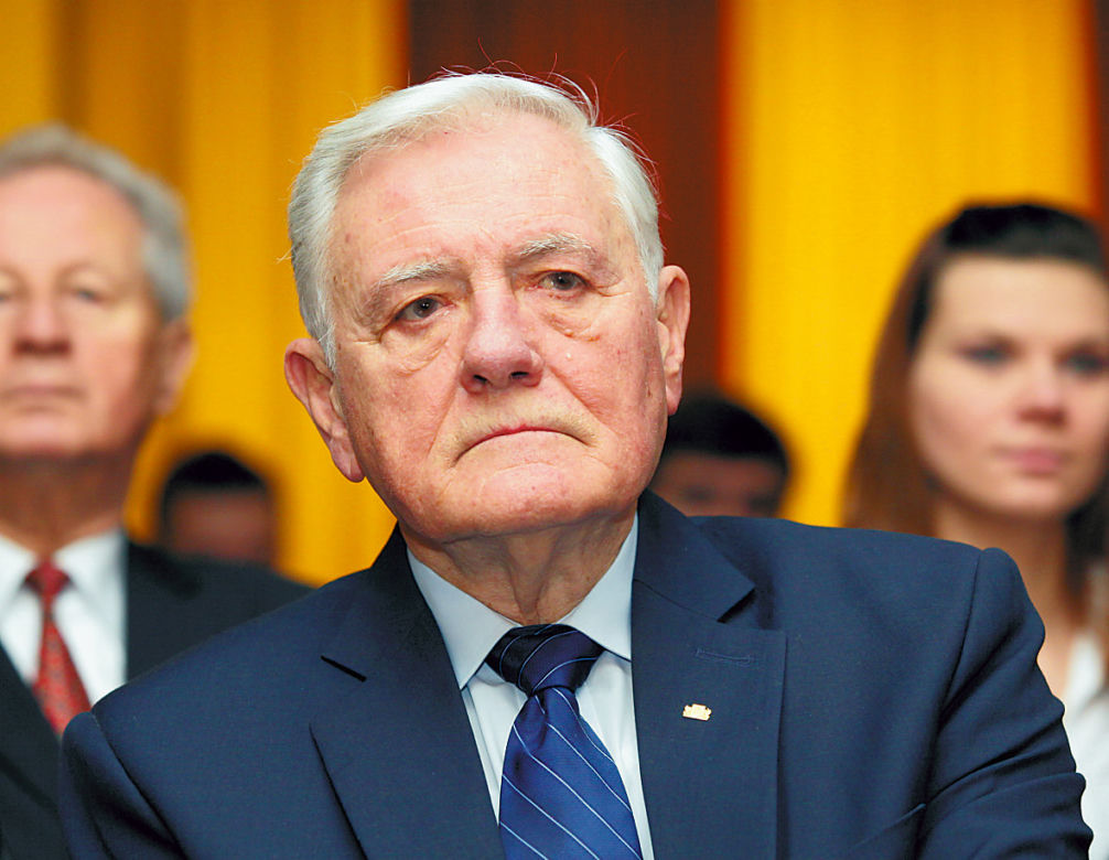 Valdas Adamkus