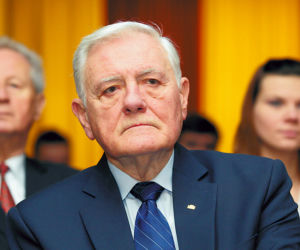 Valdas Adamkus