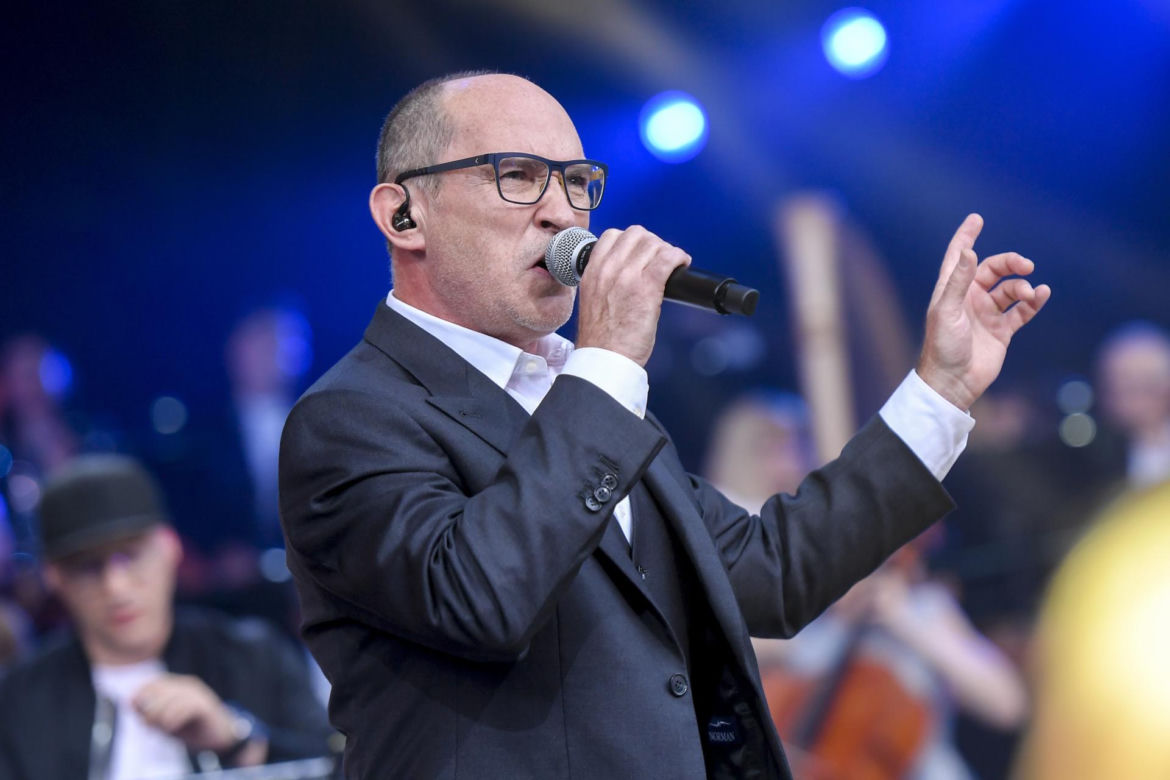 Andrzej Krzywy (De Mono)