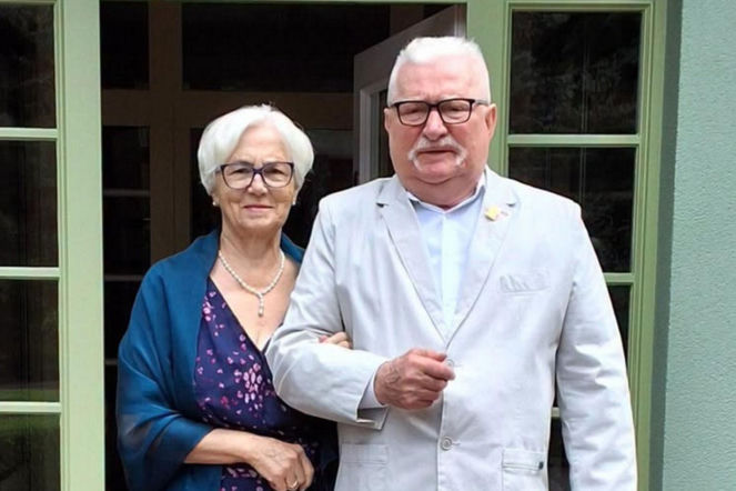 Lech Wałęsa rzadko chwali się żoną, ale zrobił wyjątek. Co za elegancka para! 
