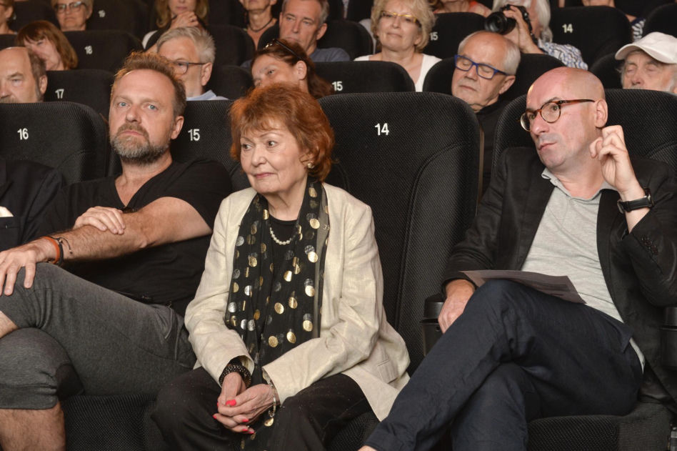 Fani w rozpaczy! Nie żyje wielka gwiazda ekranu! Iga Cembrzyńska odeszła w wieku 87 lat.