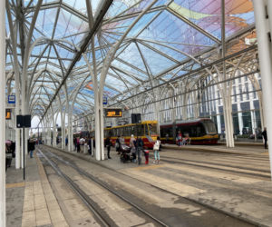 Blokada przystanku Piotrkowska Centrum przez strajkujących pracowników łódzkiego MOPS-u