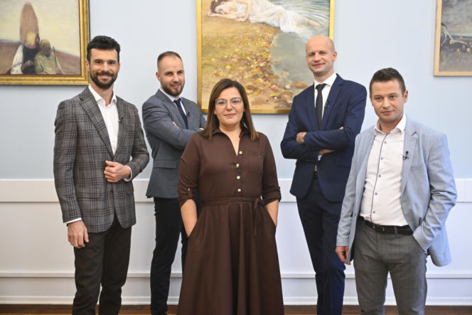 Krzysztof z Rolnika zakochany! Fani wpadli w ekstazę