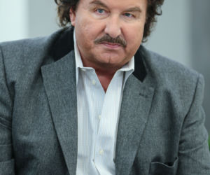 KRZYSZTOF KRAWCZYK