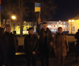 Siedlczanie okazali swoje poparcie dla Ukrainy w wojnie z Rosją – pokojowa demonstracja solidarnościowa w Siedlcach