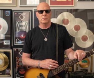 Gitarzysta Twisted Sister ostro o Rock and Roll Hall of Fame. To wyłącznie gra polityczna