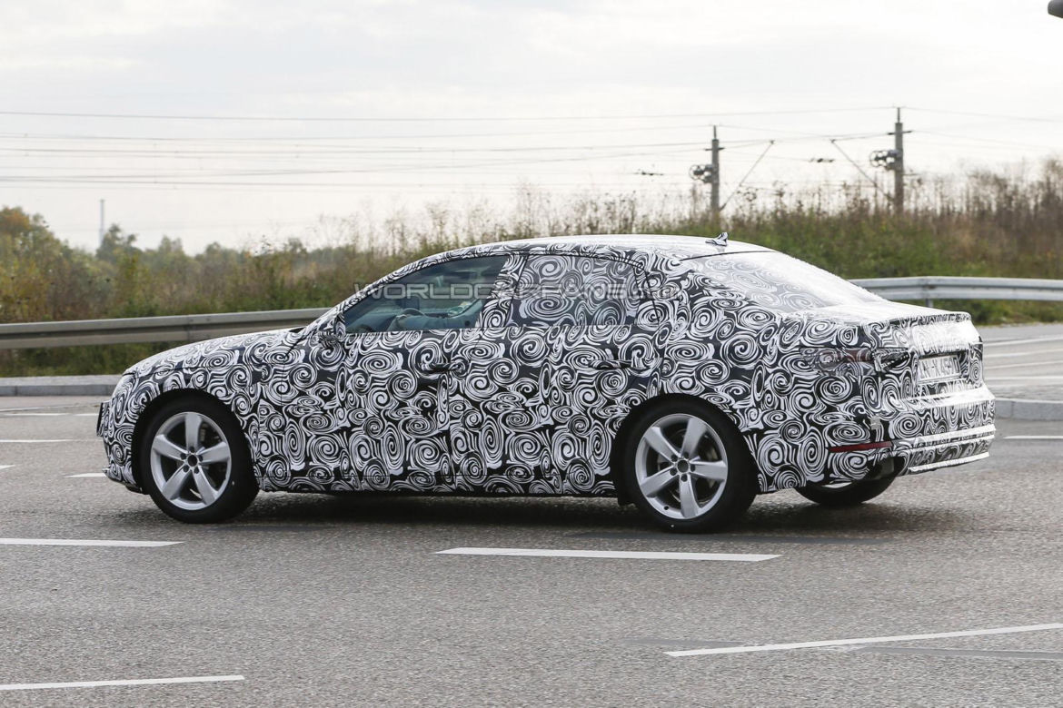 Audi A4 B9 2015