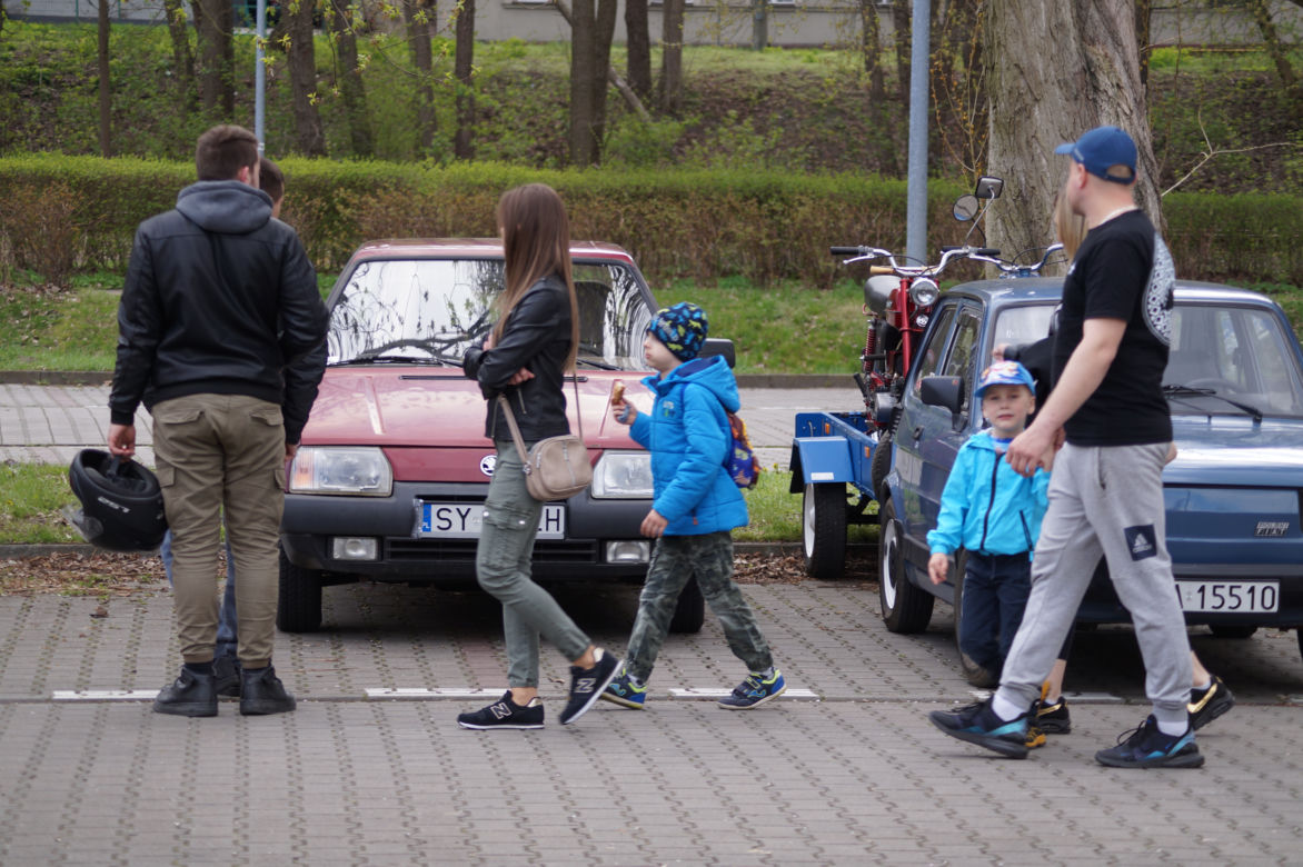 Bydgoskie klasyki zaparkowały przed Torbydem [ZDJĘCIA]