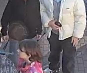 Pobił nastolatkę, bo miał chętkę na jej czapkę. Szokujące zdarzenia. Policja z Bielska-Białej szuka sprawcy