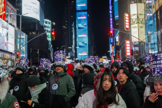 Tłumy powitały Nowy Rok 2026 na nowojorskim Times Square