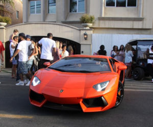 Chris Brown w Lamborghini Aventador