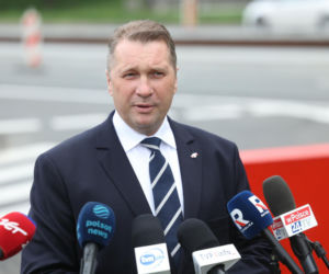 Konferencja Przemysława Czarnka na stacji Orlen