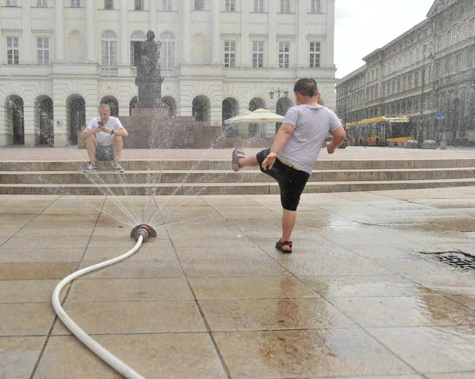  Afrykańskie upały w Warszawie! Jak radzą sobie mieszkańcy?