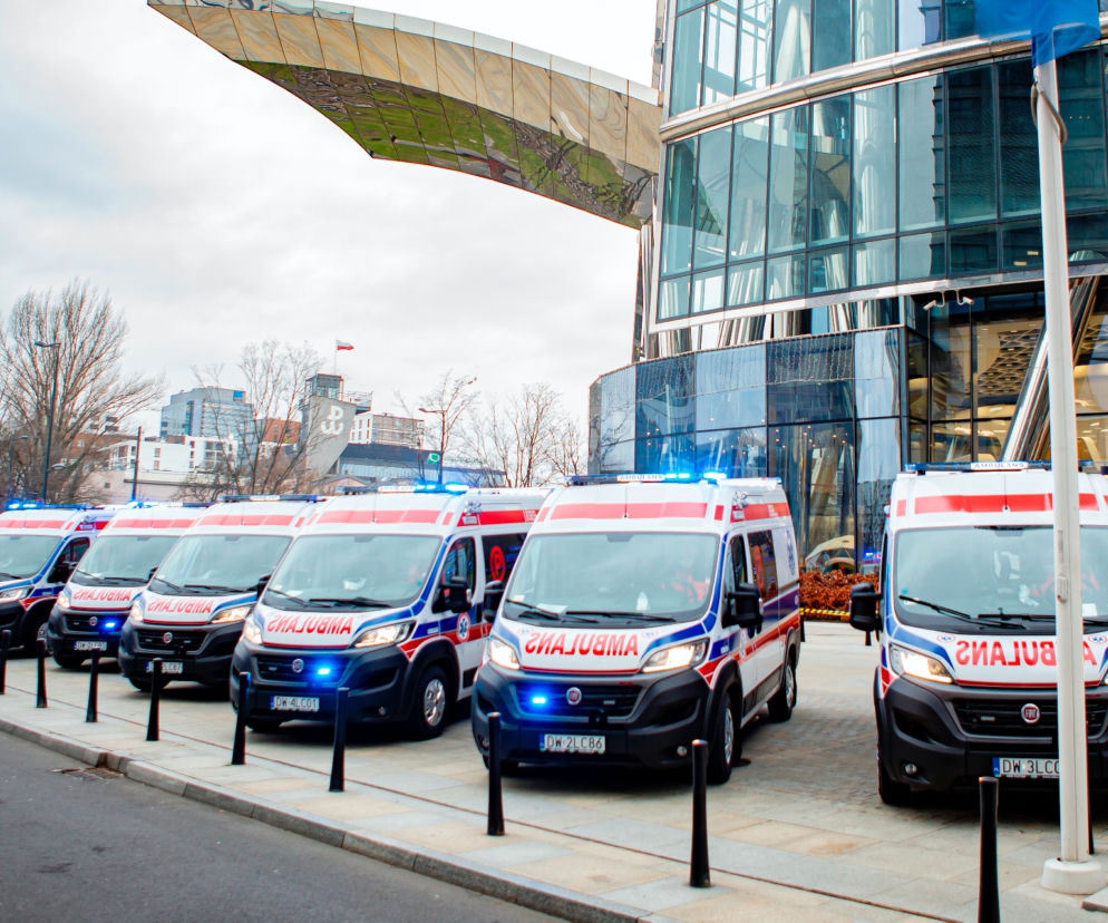 Nowe karetki w Warszawie na bazie Fiatów Ducato