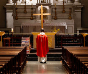 Koniec przywilejów! Rząd Tuska każe płacić pierwszej damie, księżom i rolnikom