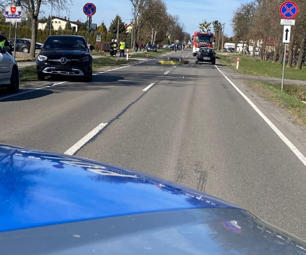  Śmierć na drodze. W tragicznym wypadku w Urszulinie zginął motorowerzysta