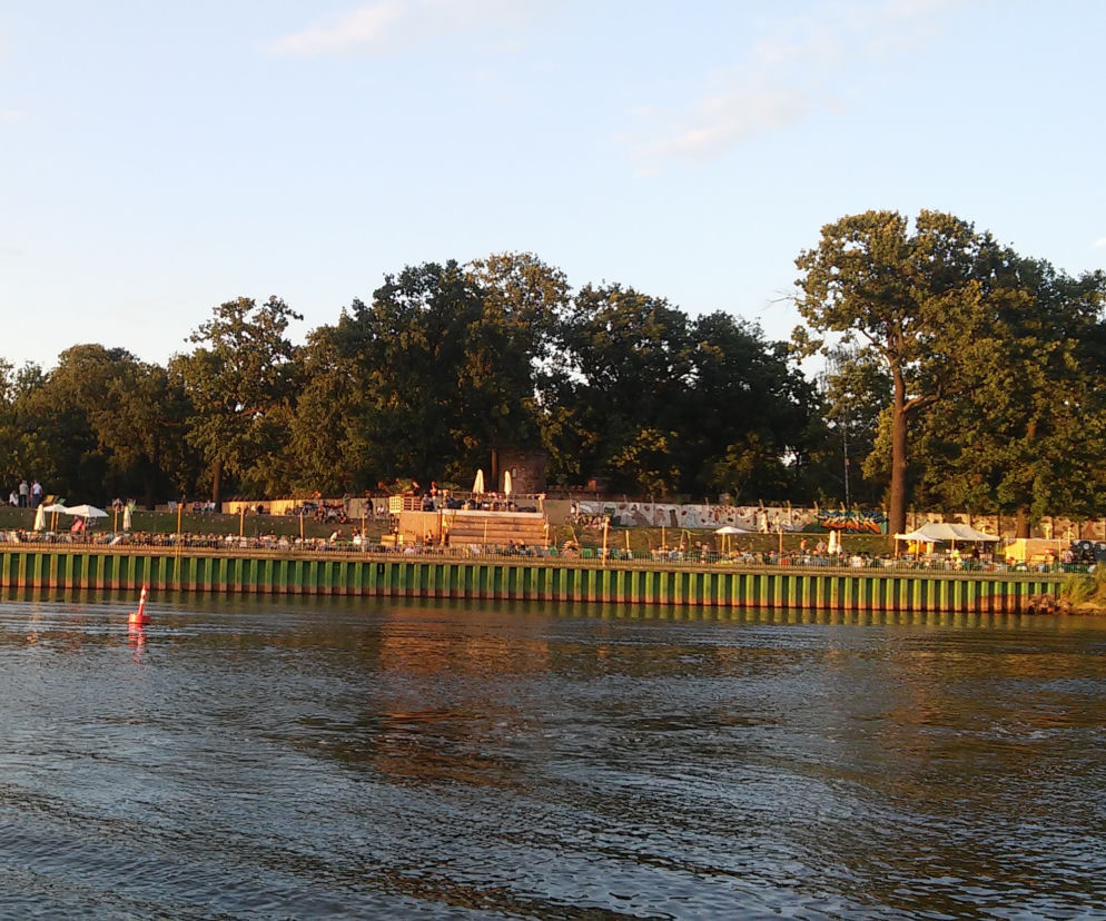 Knajpy typu beach bar przyjęły się we Wrocławiu