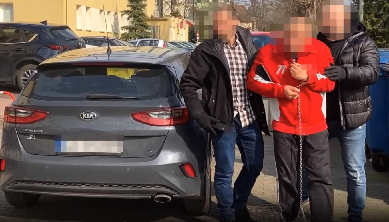 44-latek z Torunia wyszedł z więzienia i znów chciał zabić