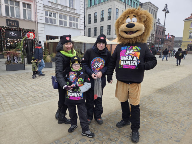 34. Finał WOŚP w Bydgoszczy przyciągnął tłumy! Blisko 700 wolontariuszy na ulicach