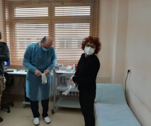 Pierwsze szczepienia przeciwko COVID-19 w Łomży