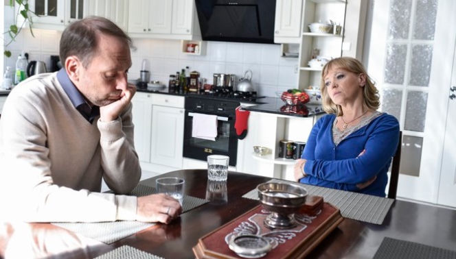 Dziewczyny ze Lwowa. Adam (Sławomir Grzymkowski), Halina (Dorota Segda)