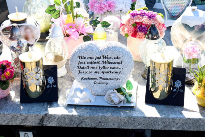 W Wielkanoc na cmentarzu główkę Milanka zmiażdżyła płyta nagrobna. Dramat się nie kończy. Miejsca tragedii strzegą aniołki