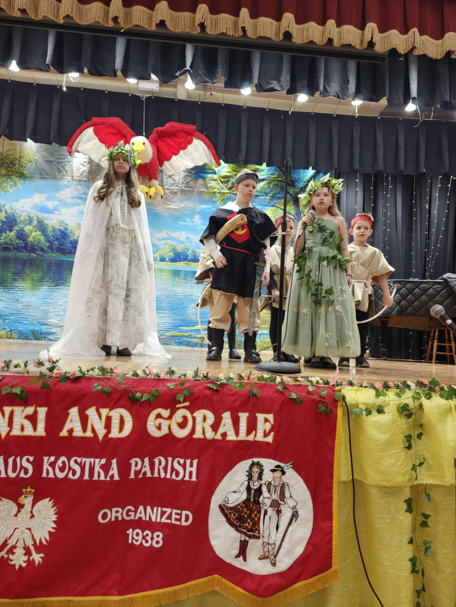 Wiosenny Spektakl zespołu „Krakowianki i Górale” na Greenpoincie
