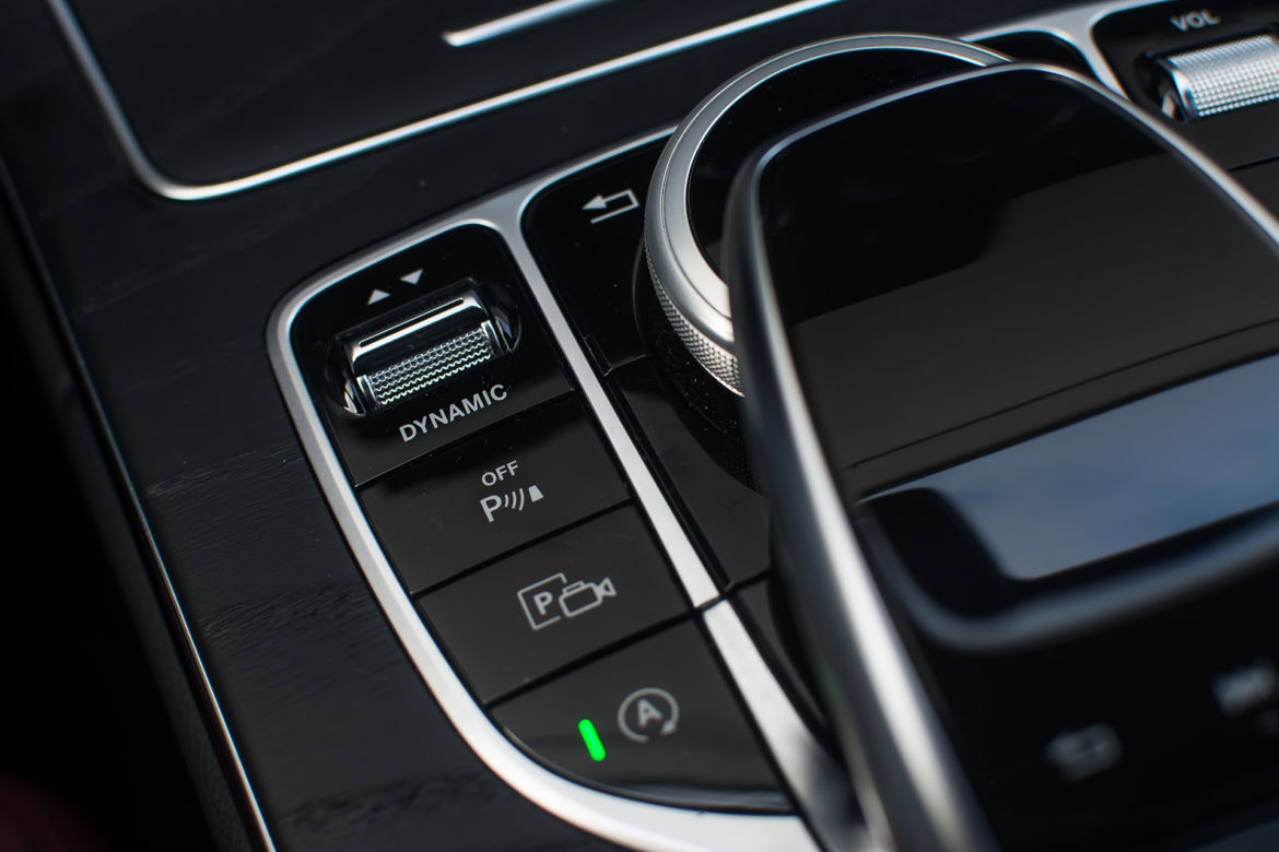 Mercedes-Benz C220d Kombi 4Matic 9G-Tronic AMG Line