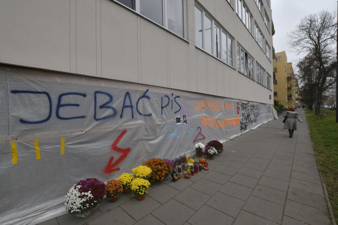 Protestujący pomazali Żoliborz!
