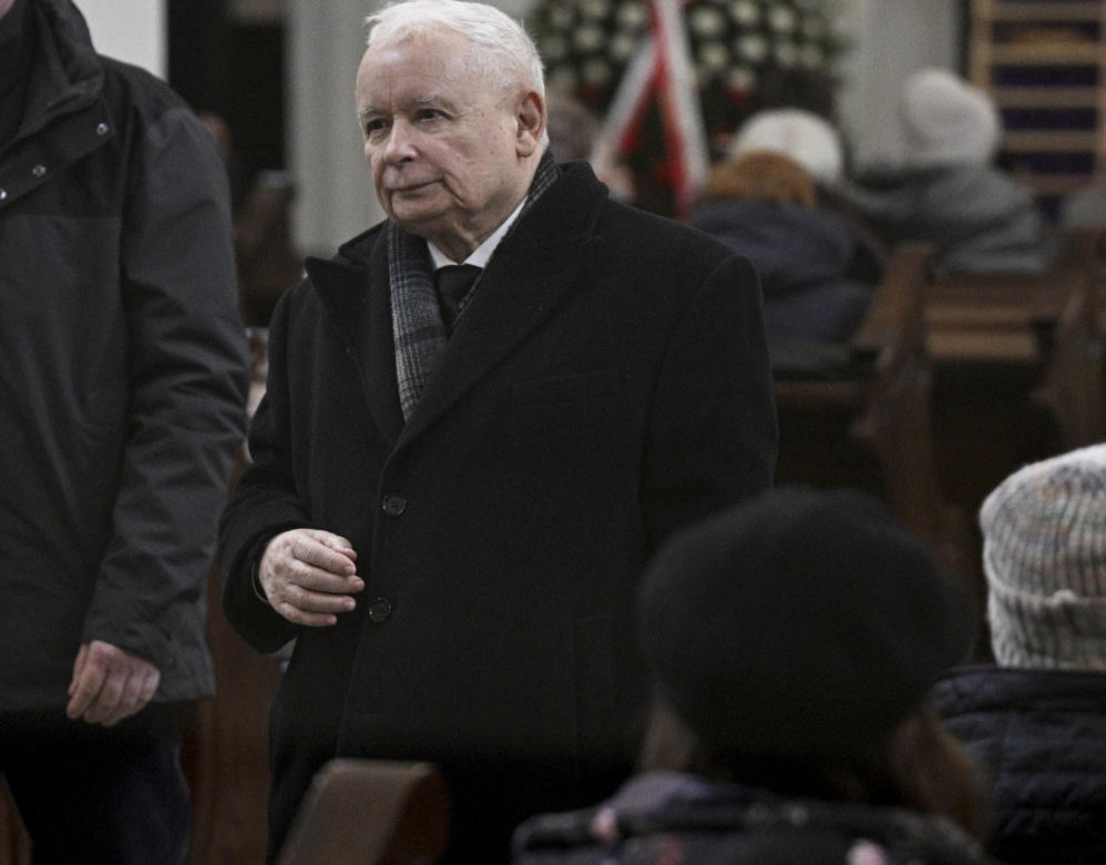 Jarosław Kaczyński na pogrzebie pierwszego naczelnego "Gazety Polskiej"