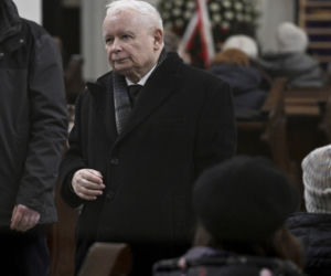 Jarosław Kaczyński na pogrzebie pierwszego naczelnego Gazety Polskiej