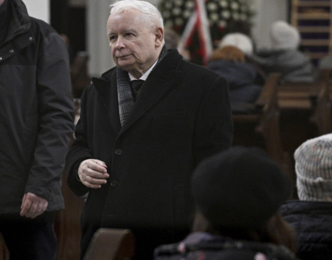 Jarosław Kaczyński na pogrzebie pierwszego naczelnego "Gazety Polskiej"