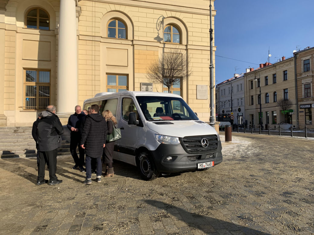 Lublin "mostem pomocy". Pojazd dla osób z niepełnosprawnościami trafi do Ukrainy