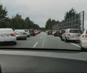 Śląskie. Korytarz życia na Wiślance. Policjanci ZDUMIENI! Czegoś takiego nie widzieli [WIDEO, ZDJĘCIA]