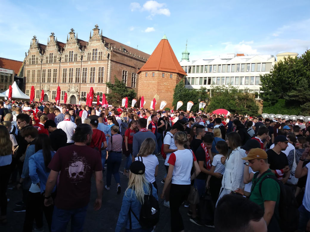 Gdańscy kibice dopingowali polskich piłkarzy [ZDJĘCIA]