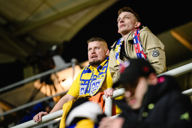 Arka Gdynia - Lechia Gdańsk: Zdjęcia kibiców z derbów Trójmiasta w ramach 23. kolejki PKO BP Ekstraklasy