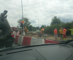 Na Powstańców Warszawy w Rzeszowie budują dodatkowy prawoskręt
