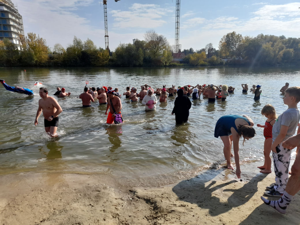 Rzeszowskie morsy z „Sopelka” rozpoczęły sezon. Zobaczcie zdjęcia! 