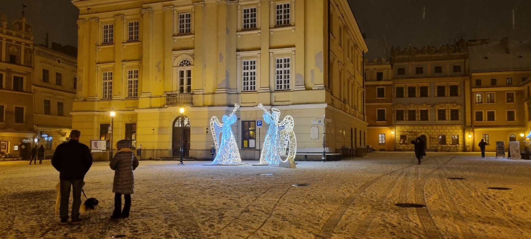 W Lublinie czuć klimat zbliżających się świąt. Iluminacje już świecą [GALERIA]