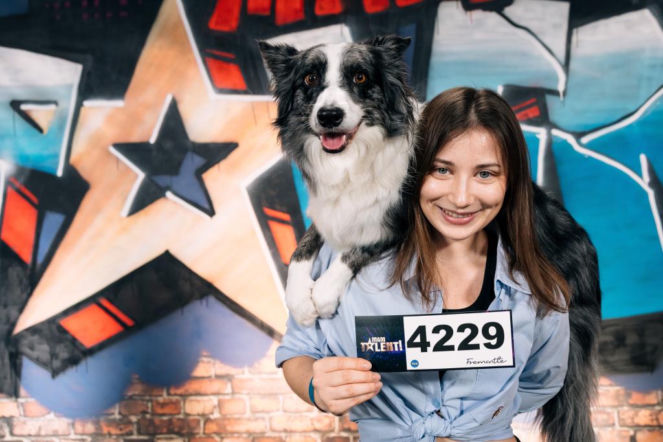 Paulina Krupińska wciska Złoty Przycisk w Mam Talent. Ten duet podbił serca